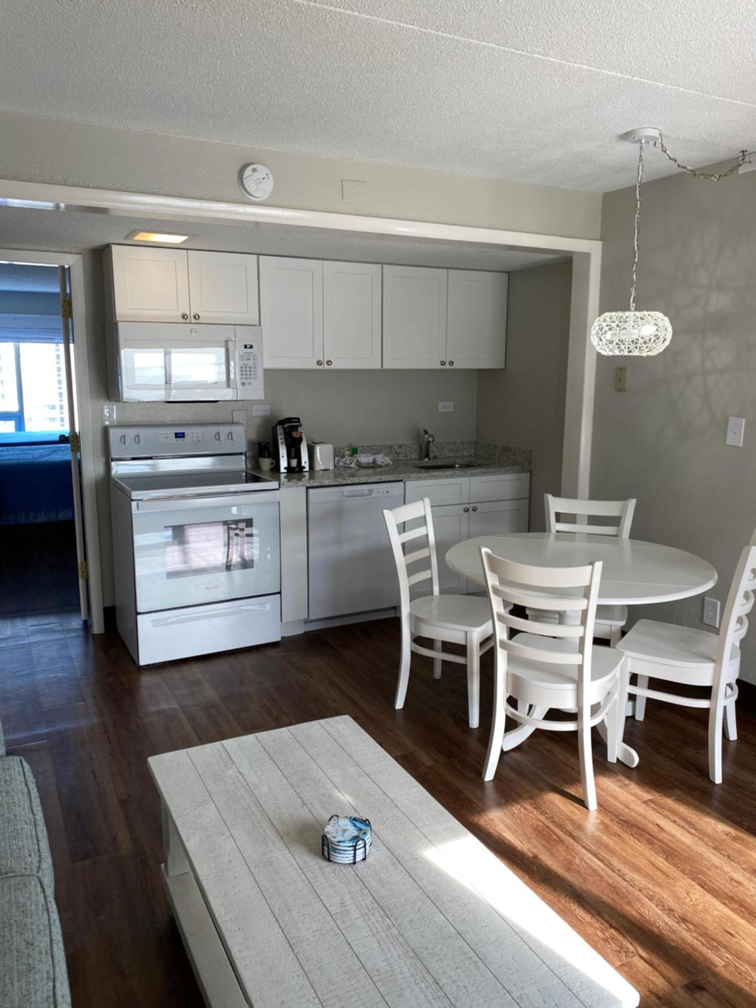 North Shore Oceanfront Resort Hotel Myrtle Beach Room photo
